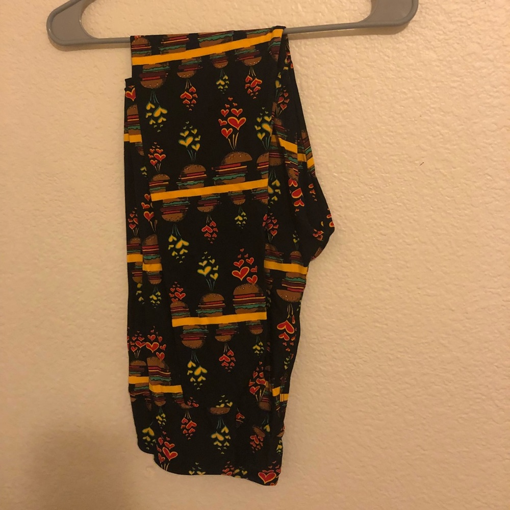 Plus size hamburger leggings - Picture 2 of 3